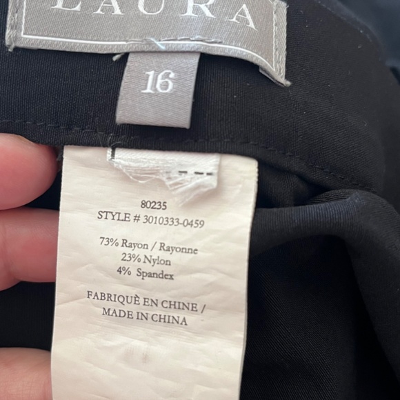 Laura size 16 capri pants - Picture 10 of 10